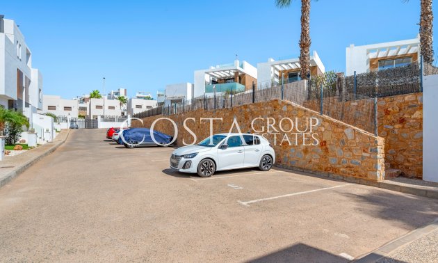 Herverkoop - Villa -
Orihuela Costa - Villamartín