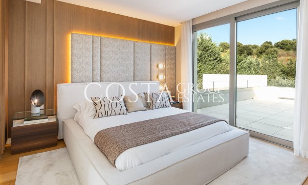 Nowy budynek - Willa -
Estepona