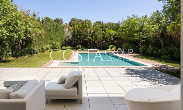 Nowy budynek - Willa -
Estepona