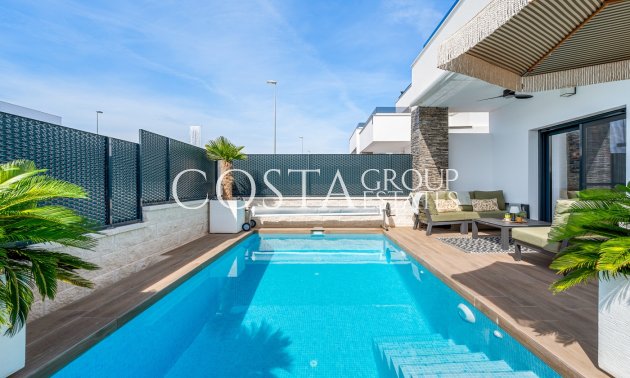 Herverkoop - Villa -
Orihuela Costa - Orihuela