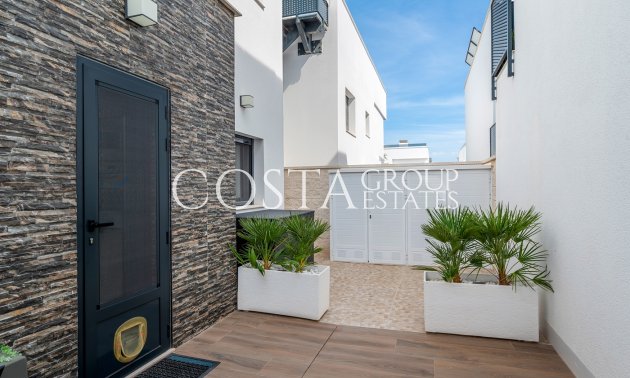 Herverkoop - Villa -
Orihuela Costa - Orihuela