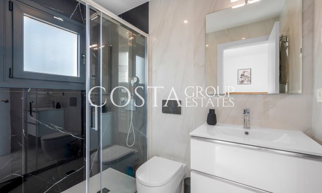 Herverkoop - Villa -
Orihuela Costa - Orihuela