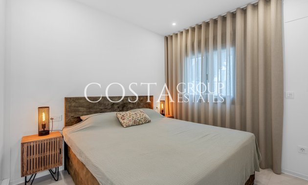 Herverkoop - Villa -
Orihuela Costa - Orihuela