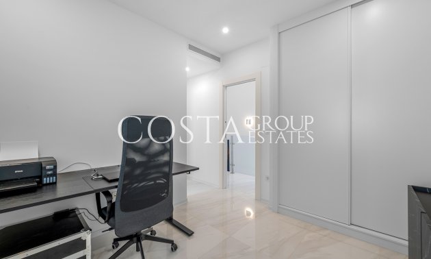 Herverkoop - Villa -
Orihuela Costa - Orihuela