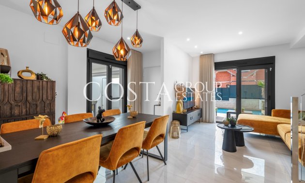 Herverkoop - Villa -
Orihuela Costa - Orihuela