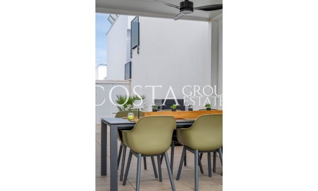 Herverkoop - Villa -
Orihuela Costa - Orihuela