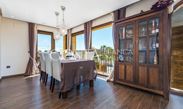 Resale - Villa -
Ciudad Quesada