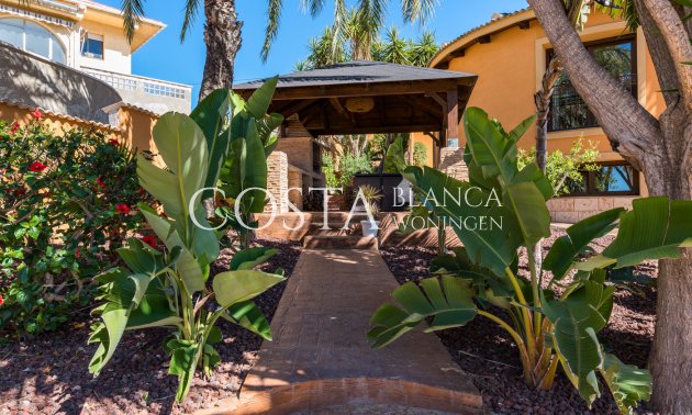 Resale - Villa -
Ciudad Quesada