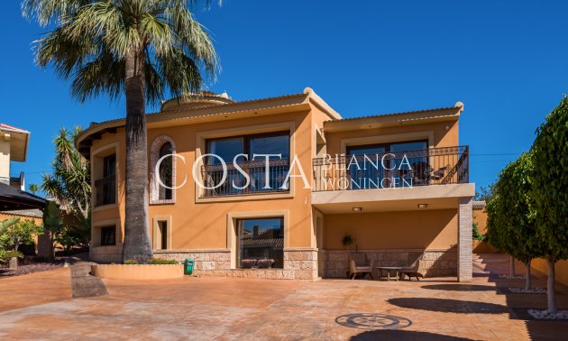 Resale - Villa -
Ciudad Quesada
