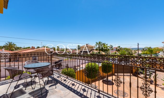 Resale - Villa -
Ciudad Quesada