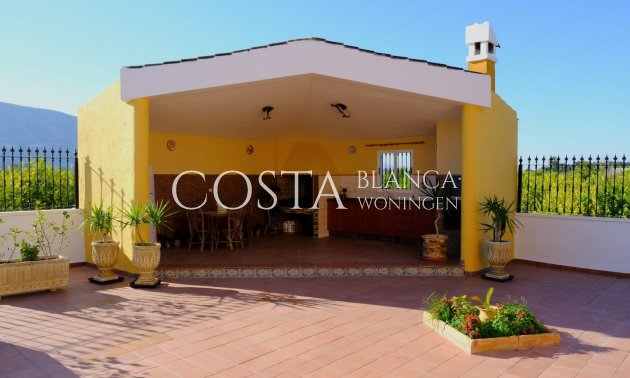 Resale - Villa -
Orihuela Costa - Orihuela