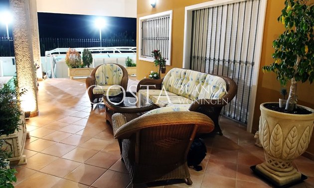 Resale - Villa -
Orihuela Costa - Orihuela