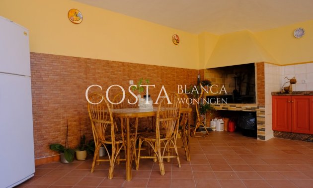 Resale - Villa -
Orihuela Costa - Orihuela