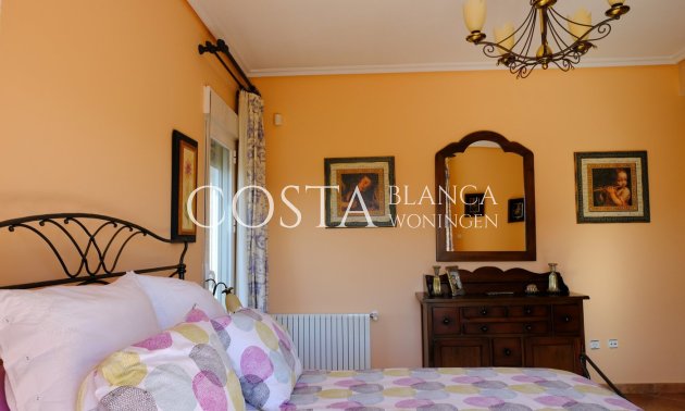Resale - Villa -
Orihuela Costa - Orihuela