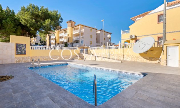 Herverkoop - Huis -
Orihuela Costa - Villamartín