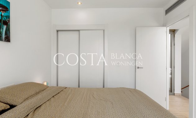 Herverkoop - Villa -
Orihuela Costa - Villamartín