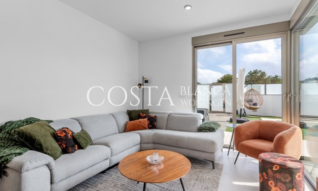 Herverkoop - Villa -
Orihuela Costa - Villamartín