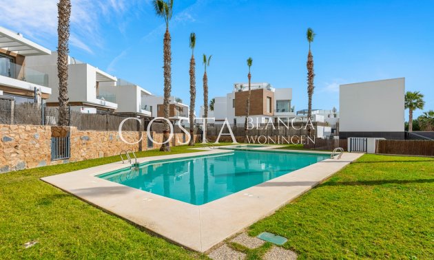 Herverkoop - Villa -
Orihuela Costa - Villamartín