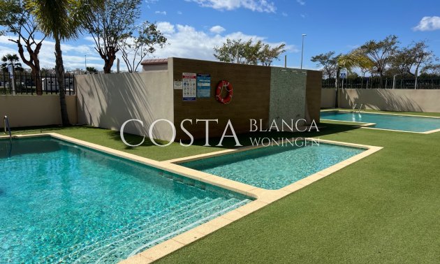 Herverkoop - Appartement -
Pilar de la Horadada - Mil Palmeras