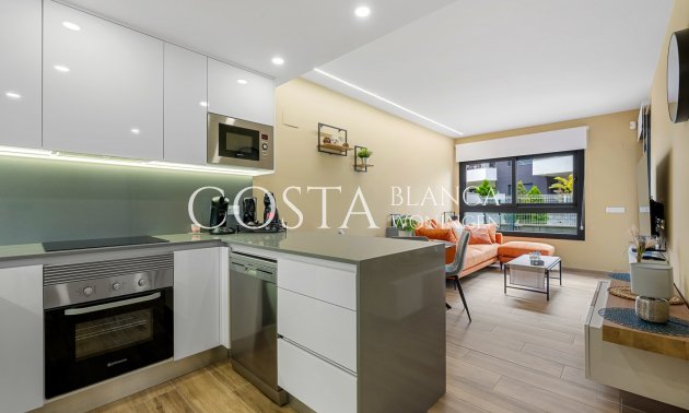 Herverkoop - Appartement -
Orihuela Costa - Villamartín