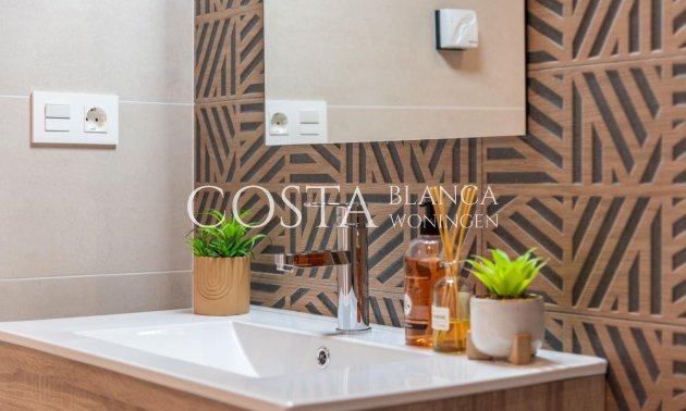 Herverkoop - Appartement -
Orihuela Costa - Los Altos